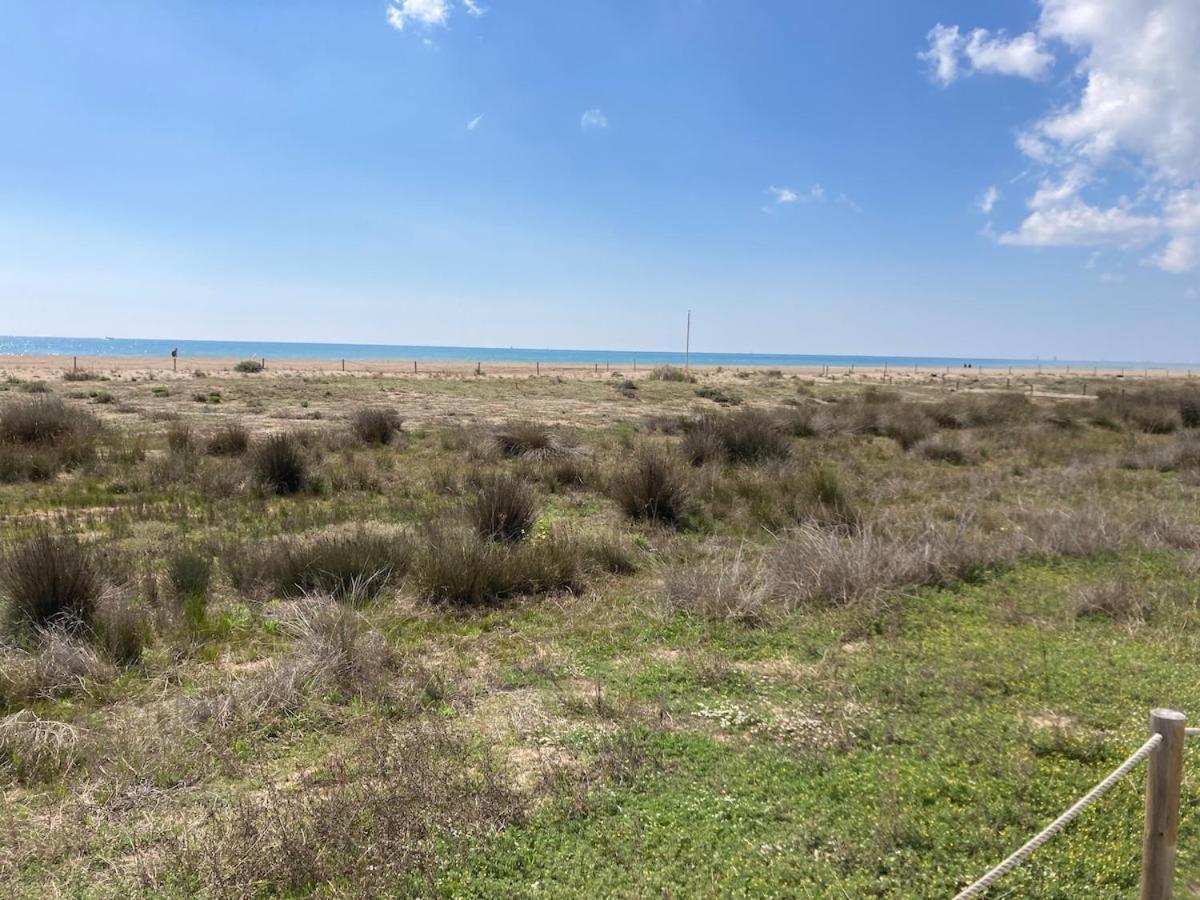 Apartamento Con Vistas Al Mar Castelldefels Exterior photo